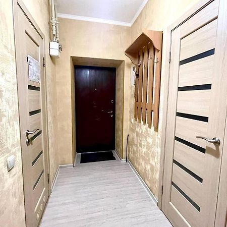 חארקיב Apartments On Skovoroda Street מראה חיצוני תמונה