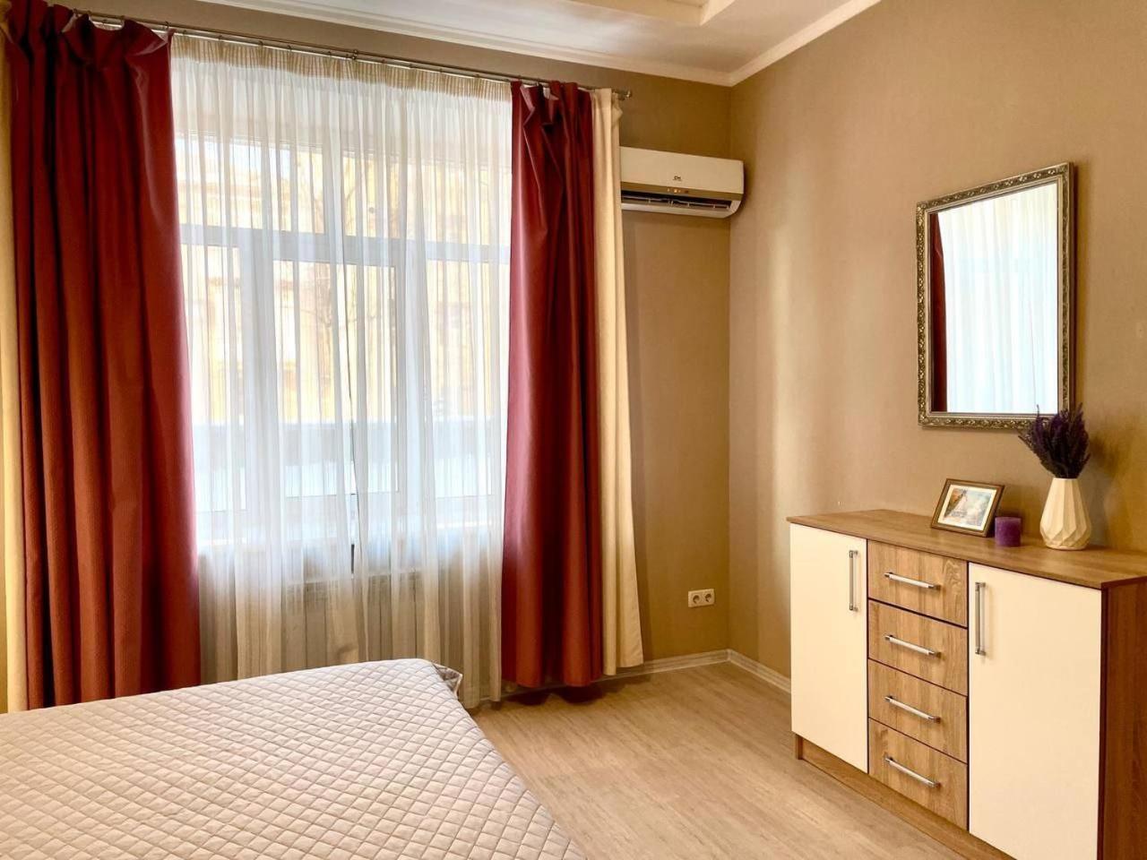 חארקיב Apartments On Skovoroda Street מראה חיצוני תמונה