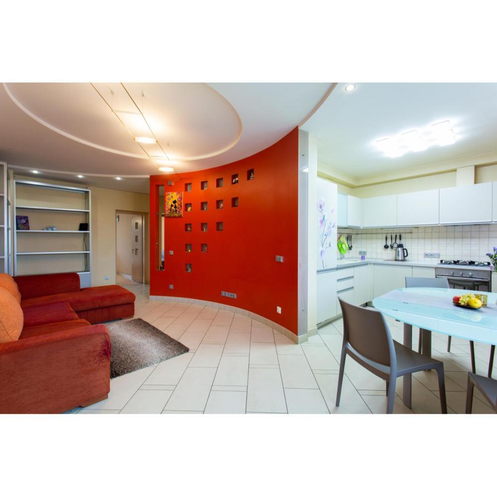 חארקיב Apartments On Skovoroda Street מראה חיצוני תמונה